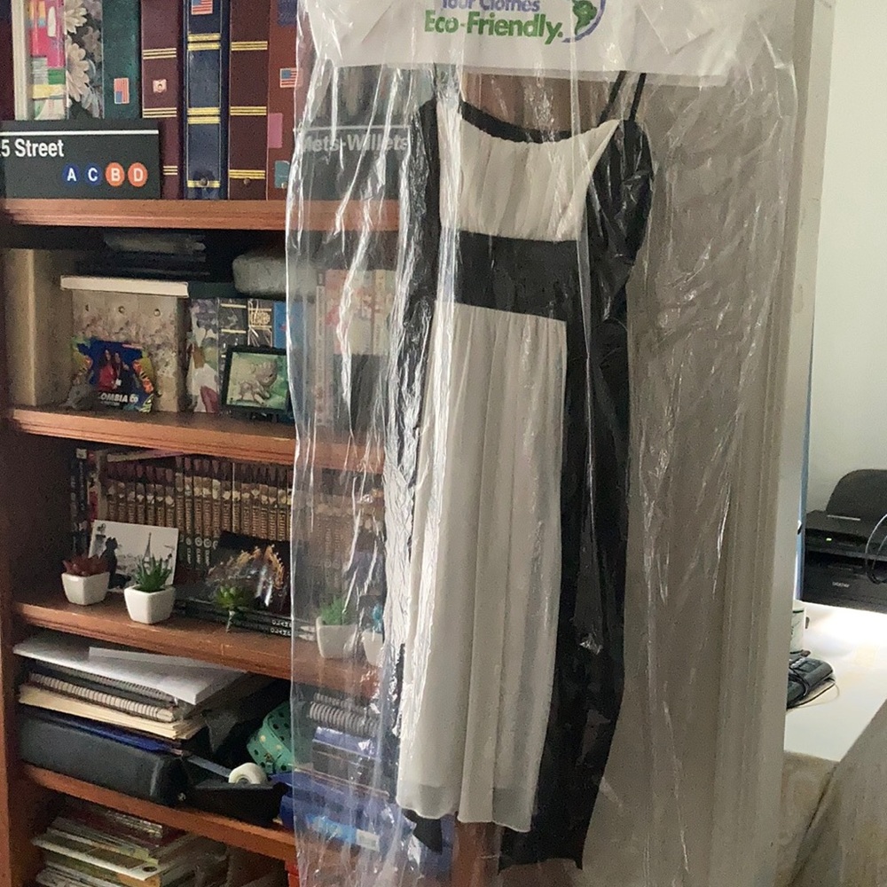 City Triangles Size S Graduation Dress